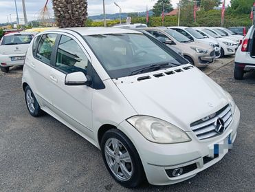 Mercedes-benz A 180 160 CDI AUTOMATIC Premium