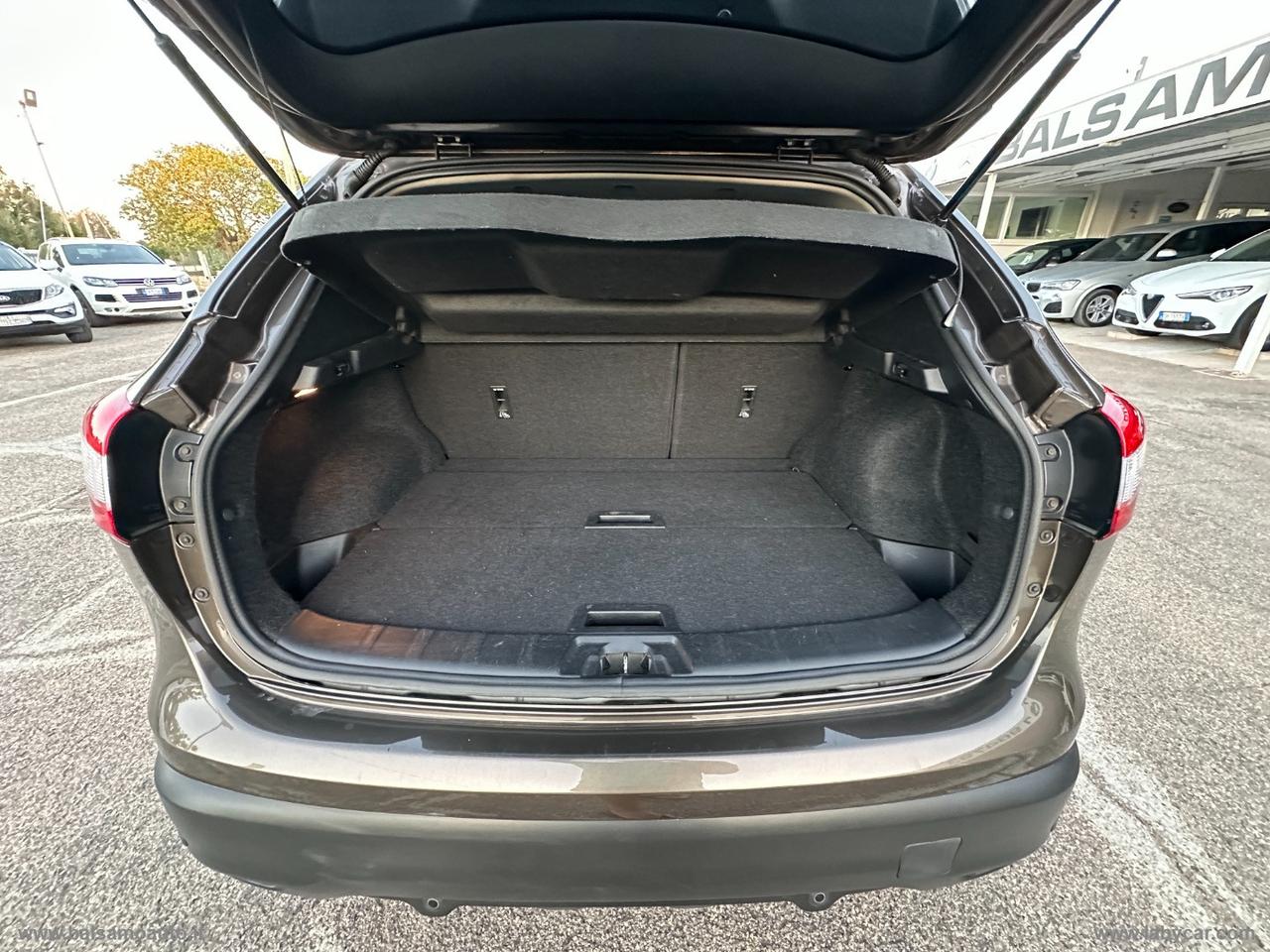 NISSAN Qashqai 1.5 dCi Tekna