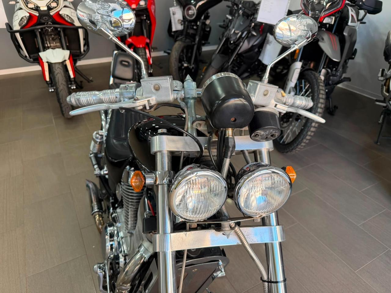 Suzuki Intruder 800