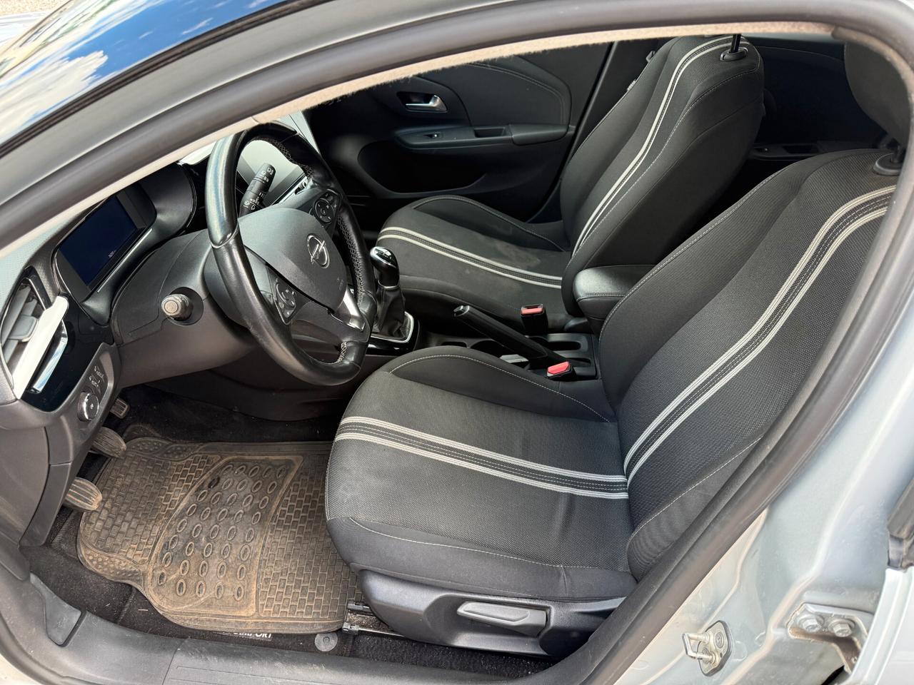 Opel Corsa 1.2 Design & Tech