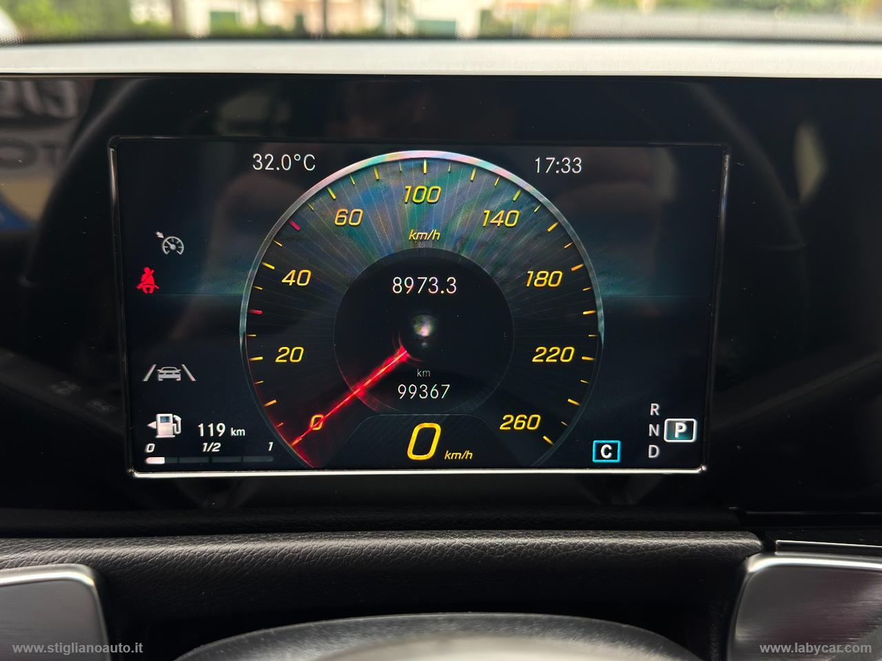 MERCEDES-BENZ GLB 220 d Automatic 4Matic Sport
