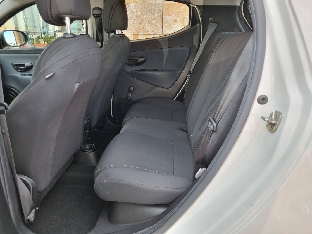 Lancia Ypsilon III 1.0 firefly hybrid Gold s&s 70cv