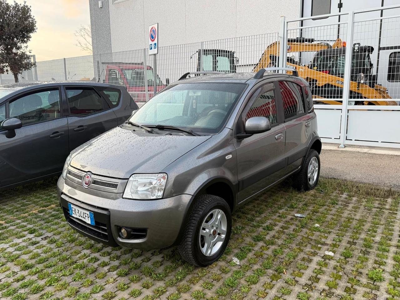 Fiat Panda 1.3 MJT 16V DPF 4x4 Climbing