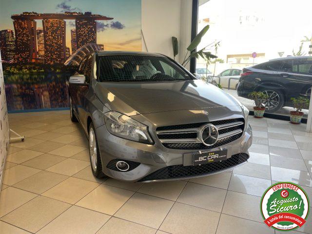 MERCEDES-BENZ A 180 CDI Sport *NAVI*CAMERA