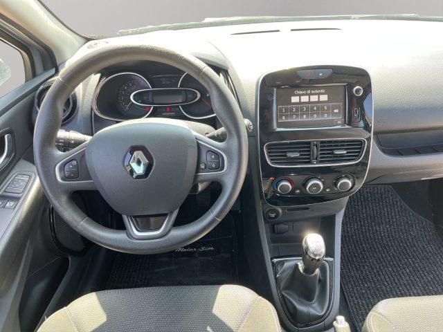RENAULT Clio 75Cv 12 V Moschino life TCE