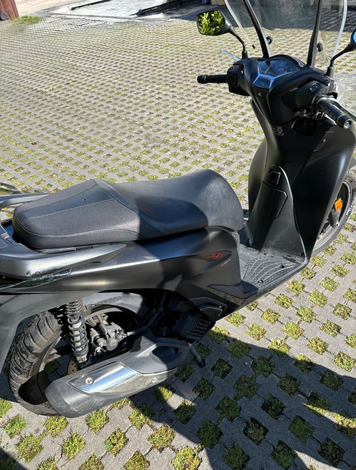 Honda SH 150 Sport