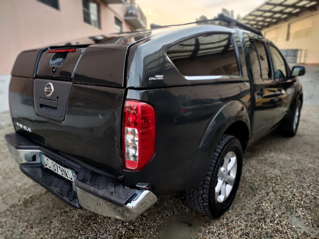 Nissan Navara 2.5 dCi 4p Double Cab LE