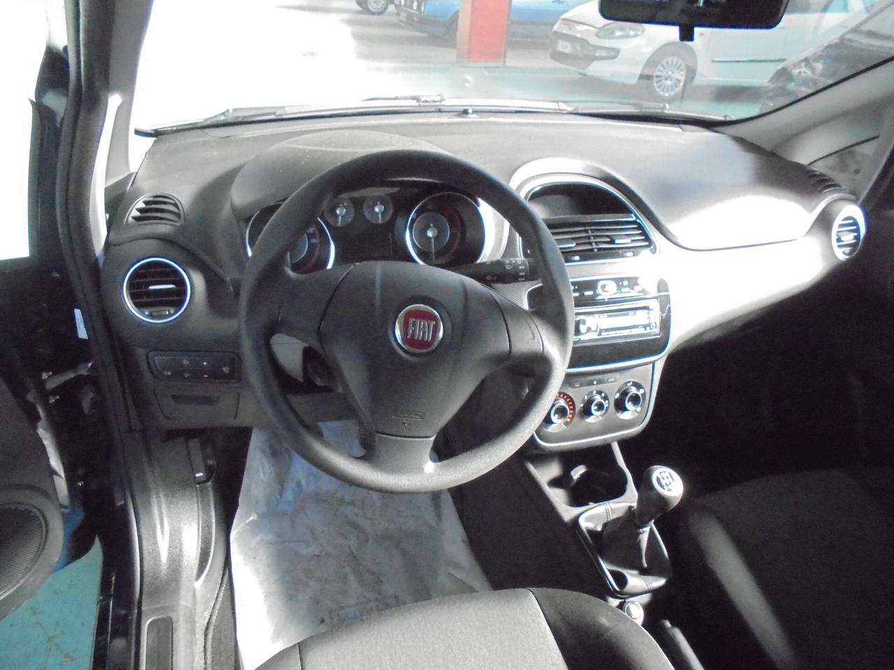 Fiat Punto 1.3 MJT II 75 CV 3 porte Street