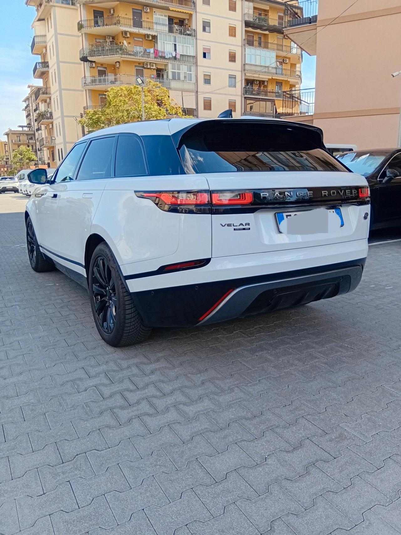 Land Rover Range Velar 2.0D I4 240 CV R-Dynamic HSE