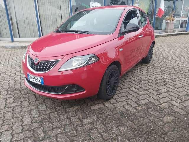 Lancia Ypsilon 1.0 firefly hybrid Silver s&s 70cv 5p.ti