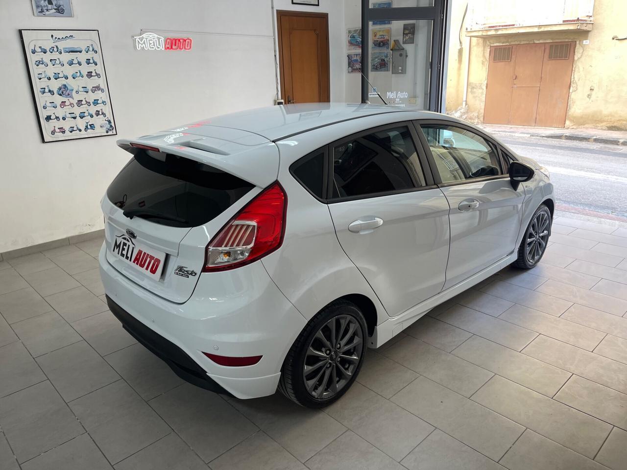 Ford Fiesta 1.5 TDCI 75CV 5 ST-Line