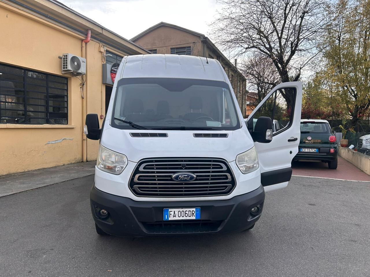 Ford Transit 330 2.2TDCi 125CV PL-TM