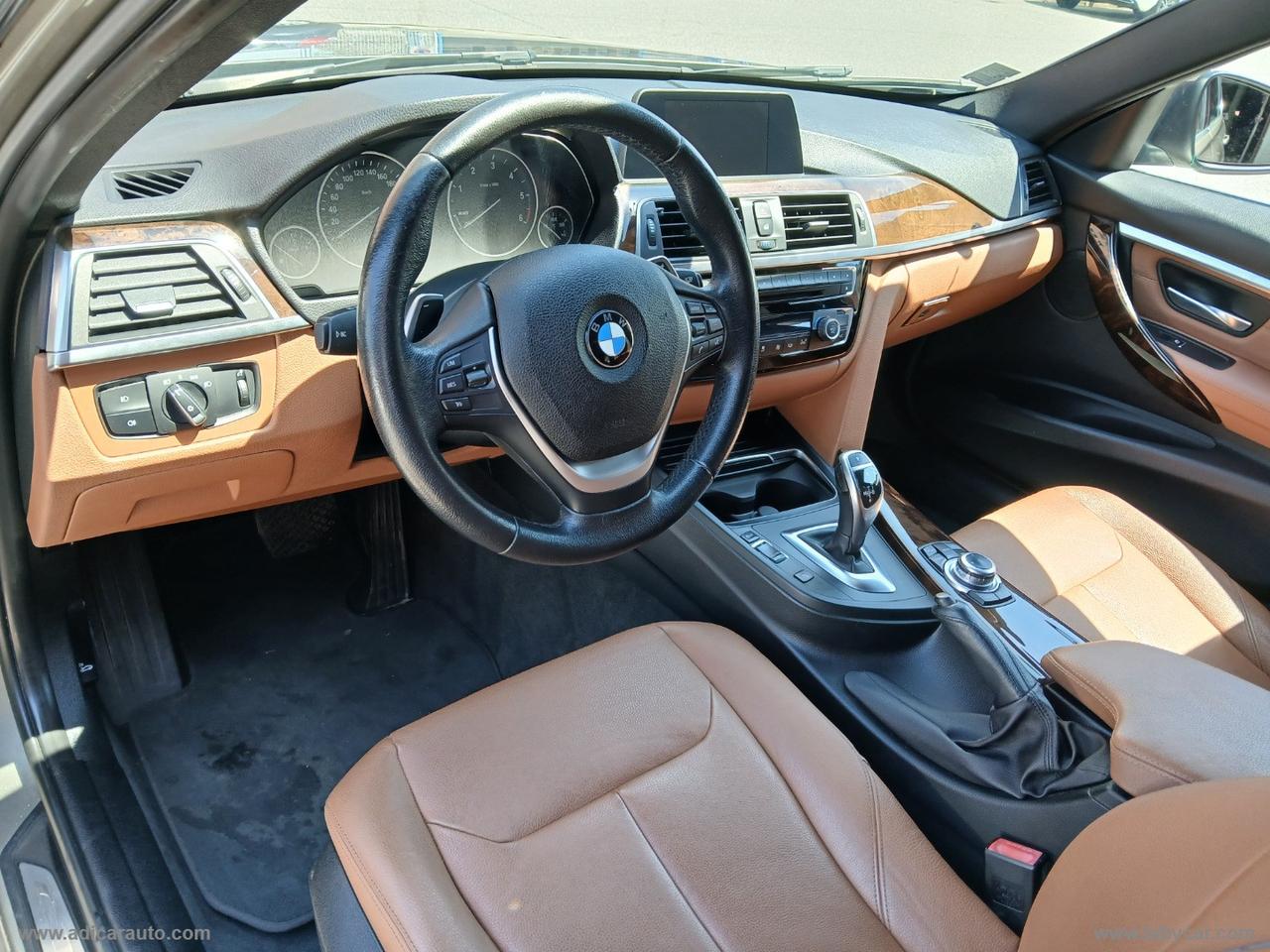 BMW 320d xDrive Touring Luxury
