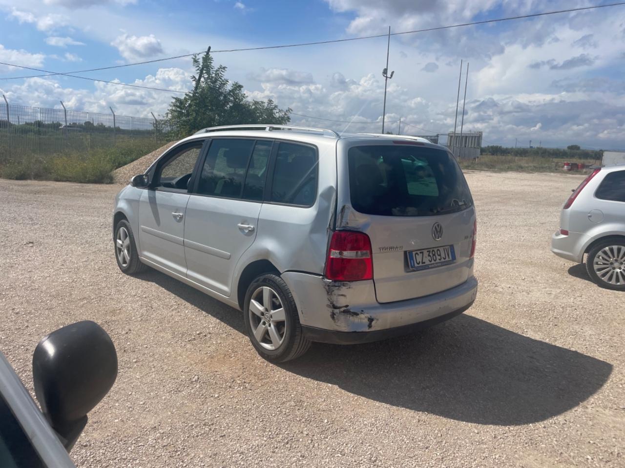 Volkswagen Touran 2.0 16V TDI Highline