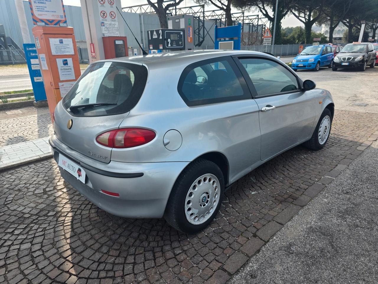 Alfa Romeo 147 1.6i 16V Twin Spark cat 3p. Con 251.000