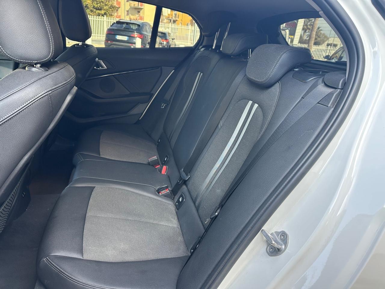 Bmw 116 116d 5p. Sport