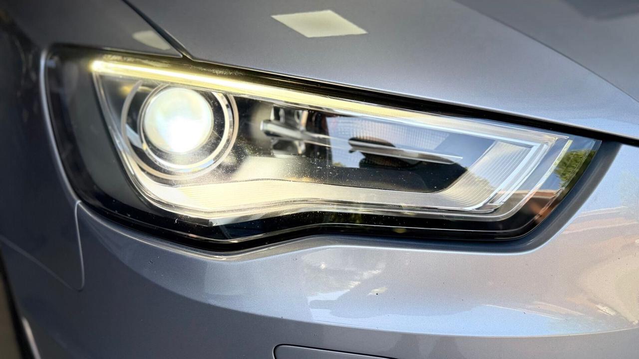 Audi A3 S-Line 1.6 TDI clean diesel S tronic Attraction