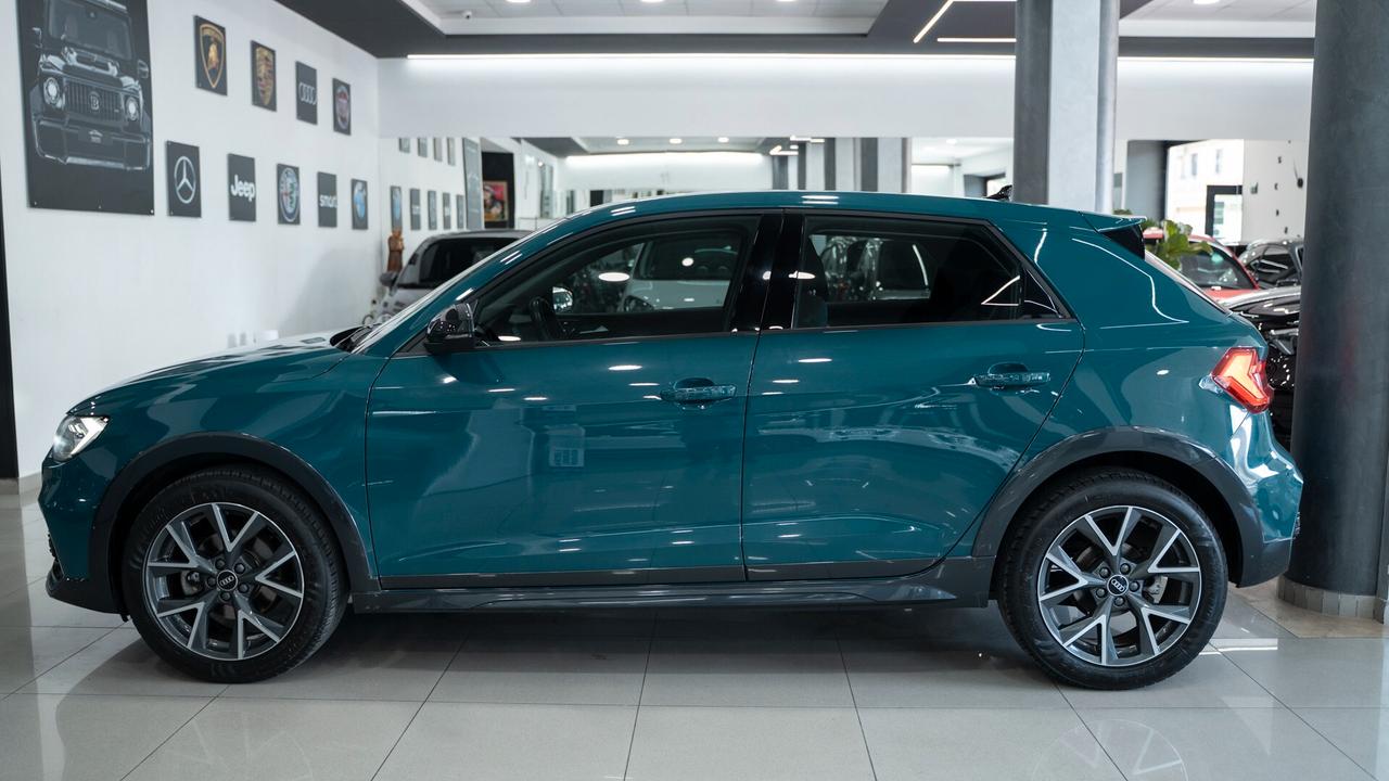 Audi A1 CITYCARVER 30 1.0 TFSI S TRONIC SPORT 110 CV XENO NAVI KEYLESS FULL OPTIONAL