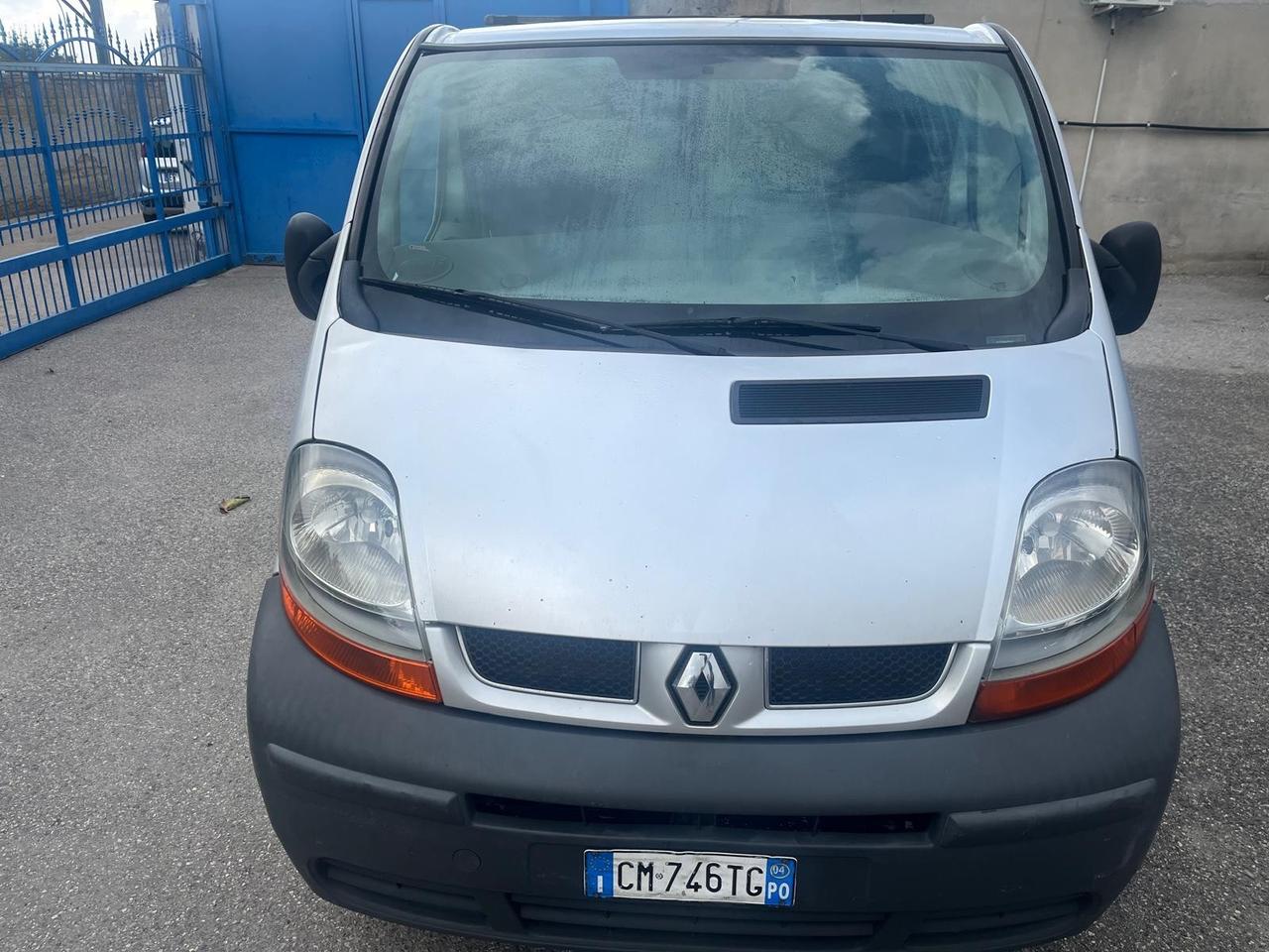 Renault trafic cargo 1.9 dci-cv 100 -2004