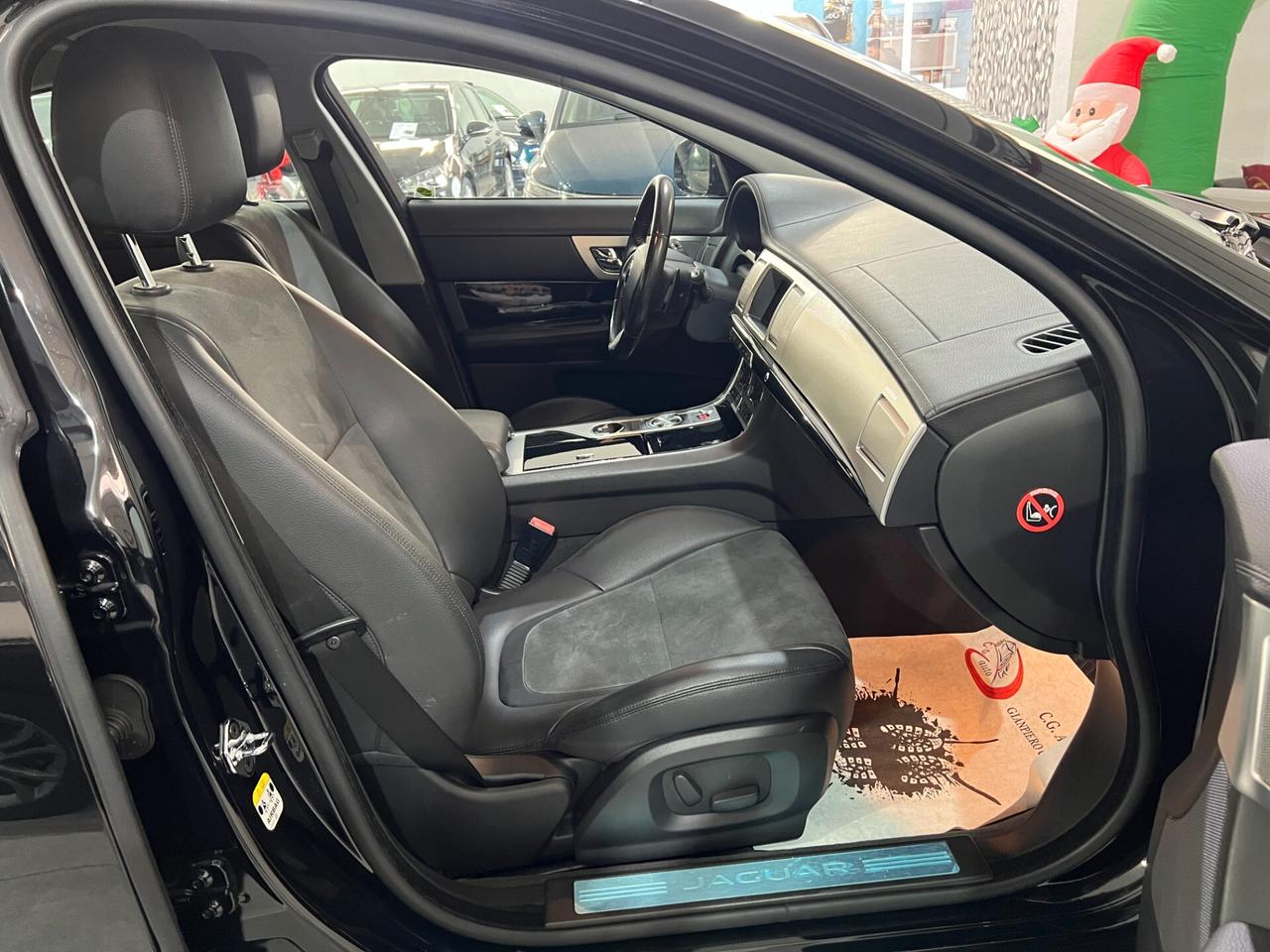 Jaguar XF 2.2 163 CV - Business Edition - 2014