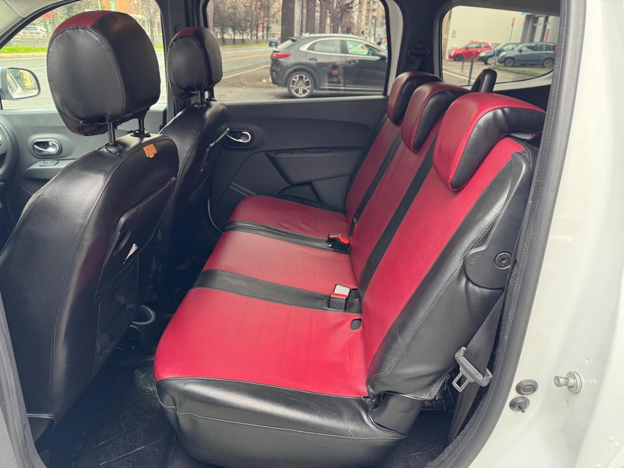 Dacia Lodgy ioni veicolo Tipo: Autoveicolo/Altro GL482YC Condividi Scheda ('12'-'22') Stepway