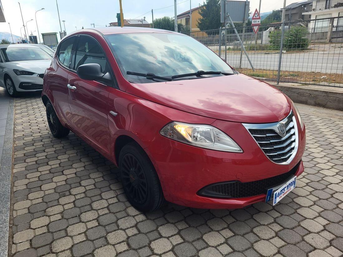 Lancia Ypsilon 1.3 MJT 16V 95 CV 5 PORTE
