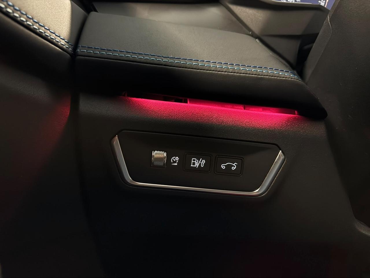 Lynk&co 01 PHEV