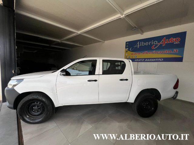 TOYOTA Hilux 2.4 D-4D 4WD 4 porte Double Cab Comfort