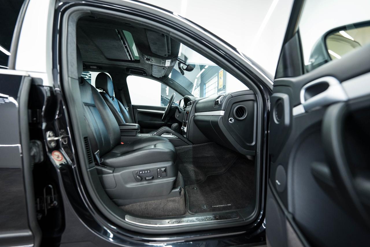 Porsche Cayenne 4.5 cat Turbo S