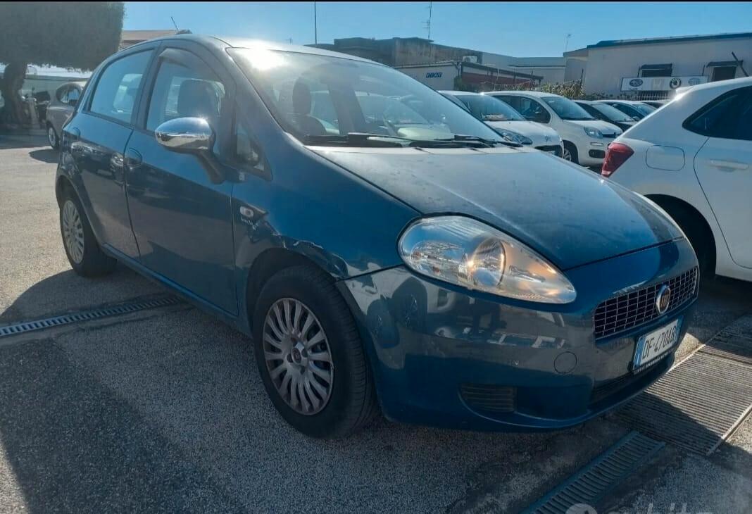 Fiat Grande Punto 1.4 5 porte Gpl Dynamic
