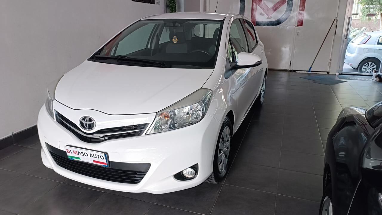 Toyota Yaris 1.0 5 porte