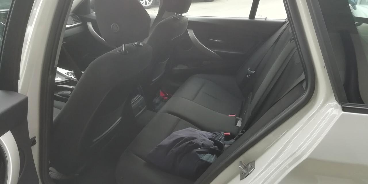 BMW 316d Touring Business Advantage aut.