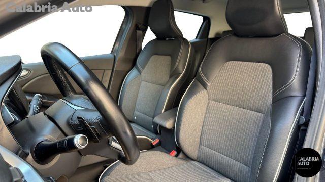 RENAULT Clio TCe 130 CV EDC FAP 5 porte Intens