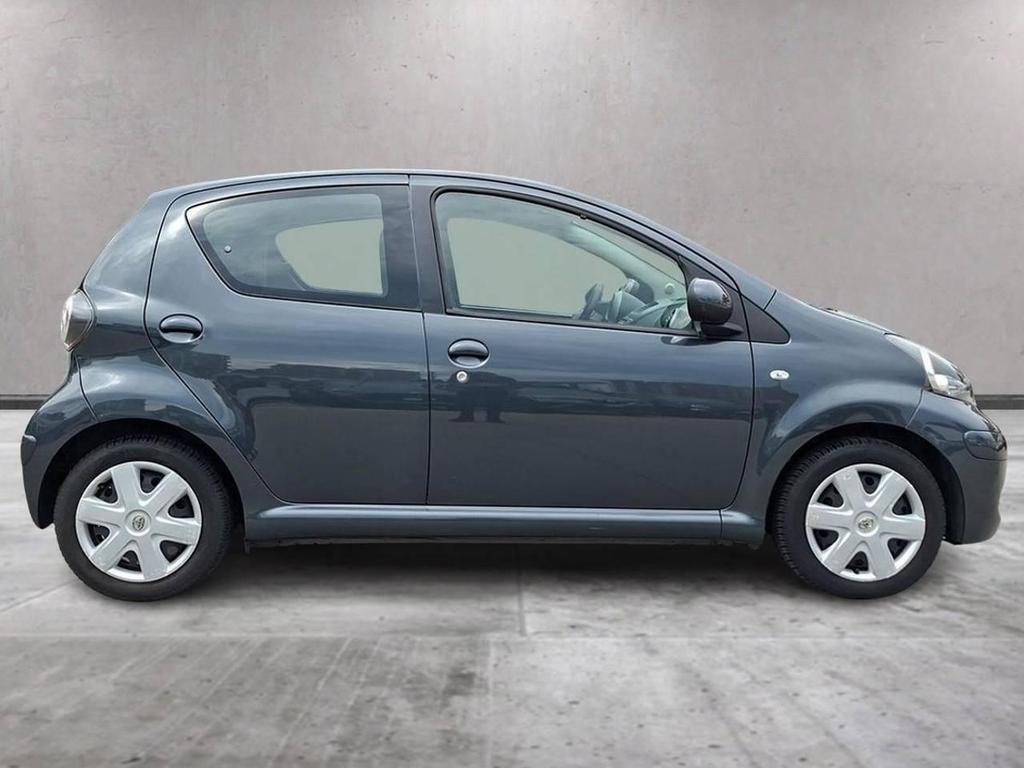 Toyota Aygo 5 Porte 1.0 VVT-i Sol