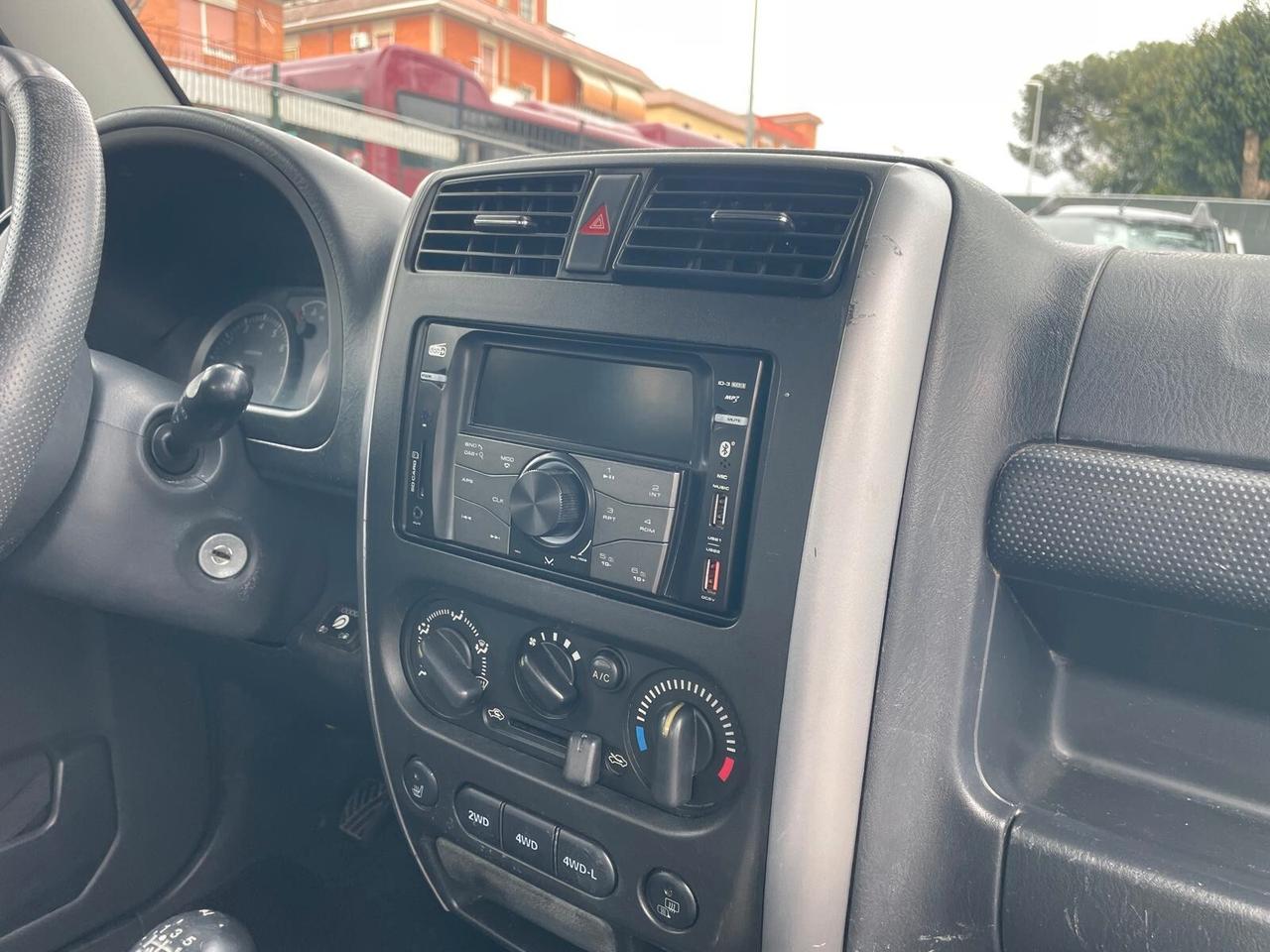 Suzuki Jimny 1.3i 16V cat 4WD Special