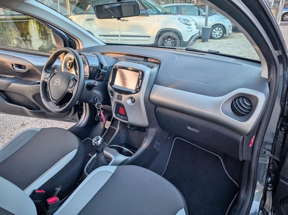 Toyota Aygo 1.0 5P X-PLAY EURO 6 OK NEOPATENTATI