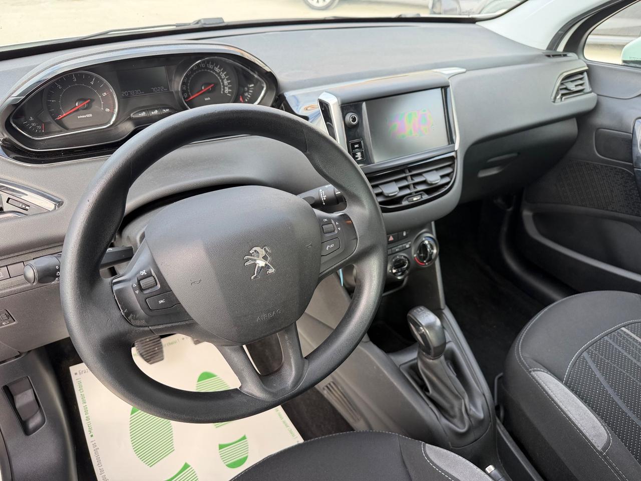 Peugeot 208 1.4 HDi 68 CV AUTOCARRO 5 POSTI