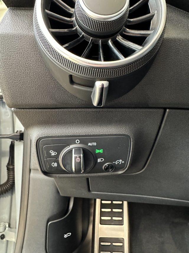 AUDI TT Roadster 40 TFSI S line S tronic - Navi