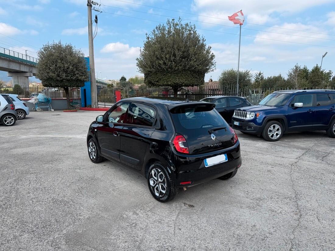 Renault Twingo SCe 65 CV Urban Night