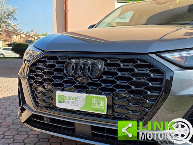 AUDI Q3 35 TFSI 150 CV S Tronic S Line Identity Black