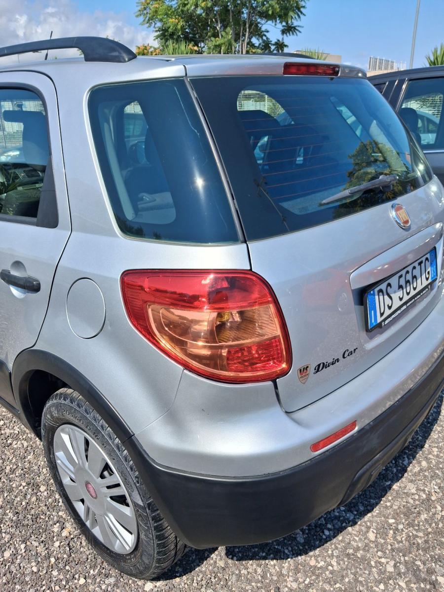FIAT - Sedici - 1.6 16V 4x4 Experience