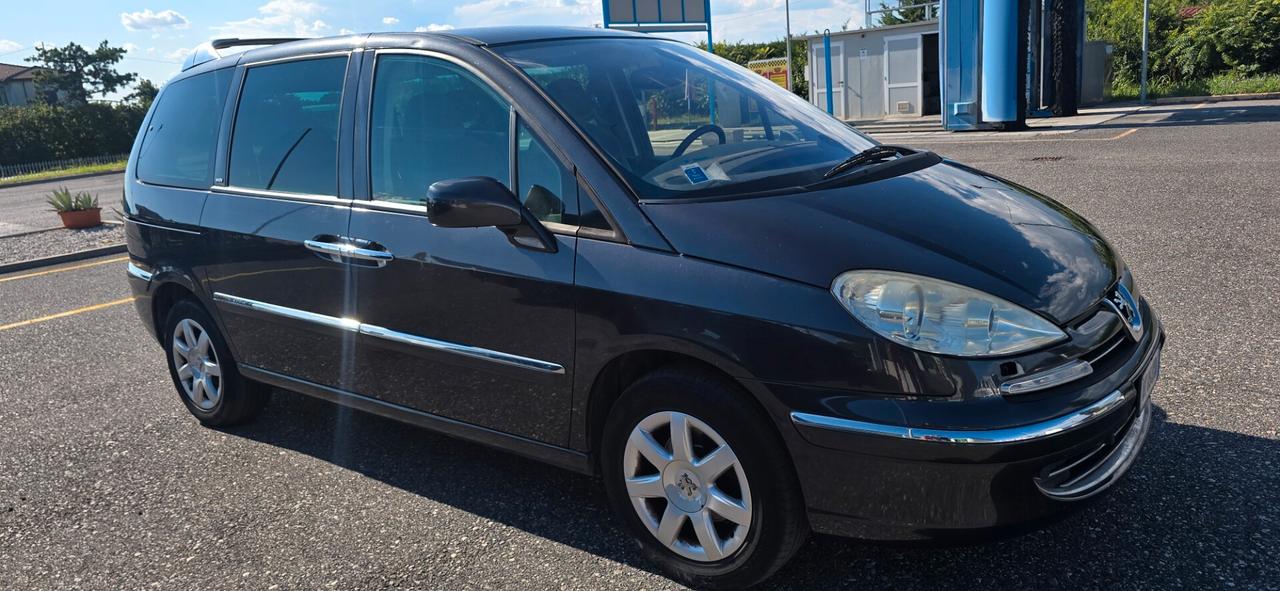 Peugeot 807 2.0 HDi S