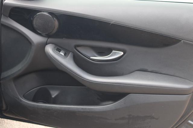 MERCEDES-BENZ C 180 d Auto Business