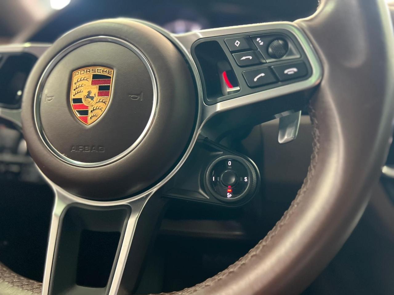 Porsche Cayenne Coupé 3.0 V6 Platinum Edition