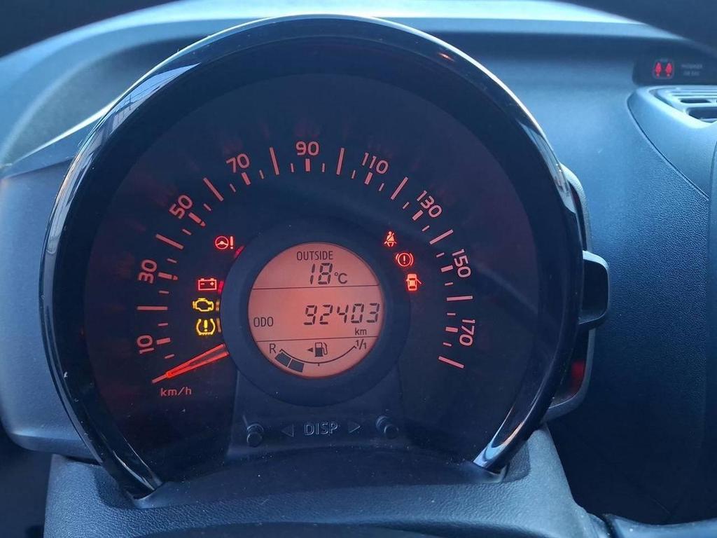 Toyota Aygo 5 Porte 1.0 VVT-i x-business