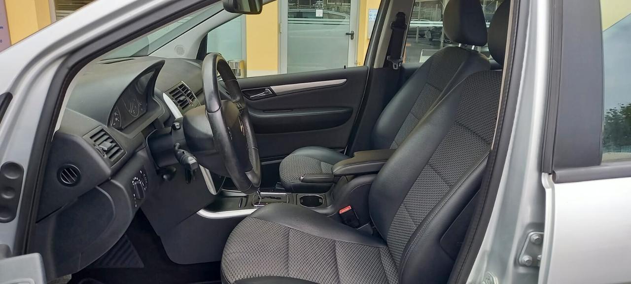 Mercedes-Benz Classe A 160 All. Avantgarde Benzina cc. 1.5 CV. 95 Automatica 5 Porte 5 Posti Euro 5 Utilizzabile anche per i Neopatentati.