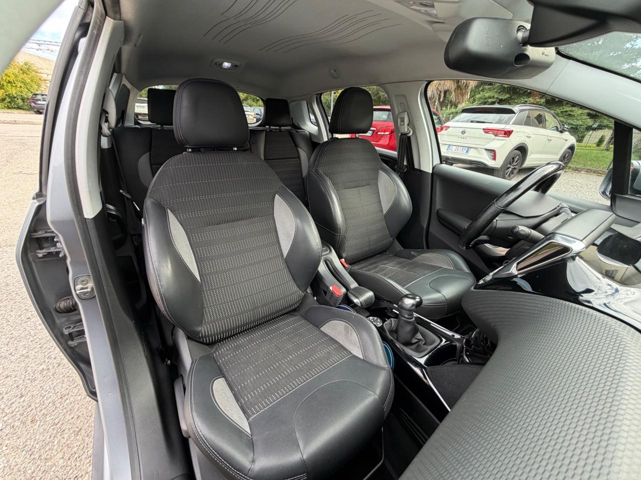 Peugeot 2008 1.6HDI Allure PREZZO 8200€