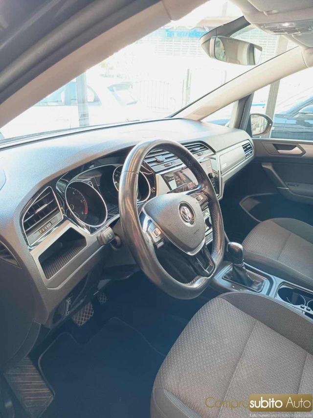 VOLKSWAGEN Touran 1.6 TDI 115 CV SCR DSG Executive BlueMotion Tech.