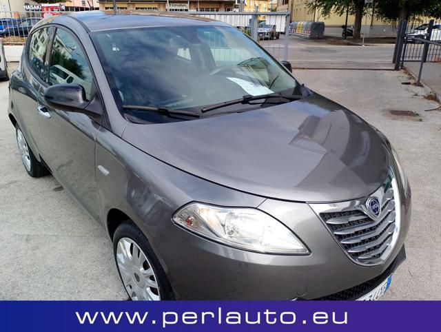 LANCIA Ypsilon 1.2 69 CV 5 porte Gold