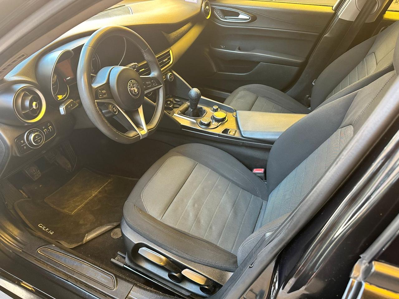 Alfa Romeo Giulia 2.2cc diesel 12 mesi garanzia-2016